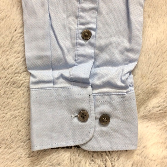 Men’s H&M Flip Cuff Button-Down Shirt *Light BLUE* - Picture 2 of 4